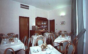 Morgenmad p� Hotel Cecari