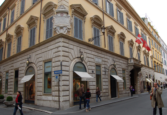 Palazzo di Malta i Via Condotti 68 