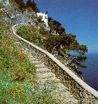 Scala Fenicia fra Villa San Michele ned til Marina Grande